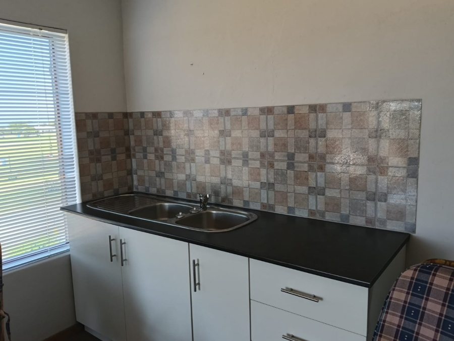 3 Bedroom Property for Sale in Wavecrest Eastern Cape